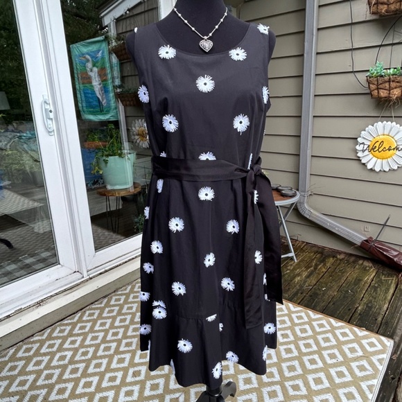 Talbots Dress - Black Embroidered - 10P - Picture 10 of 14